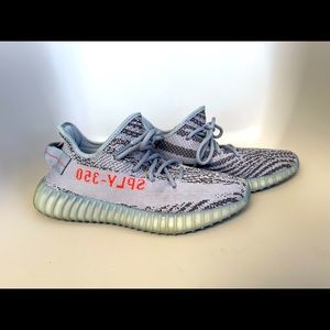 adidas YEEZY 350 V2 “Beluga” men’s size 7. Women’s size 8-8.5